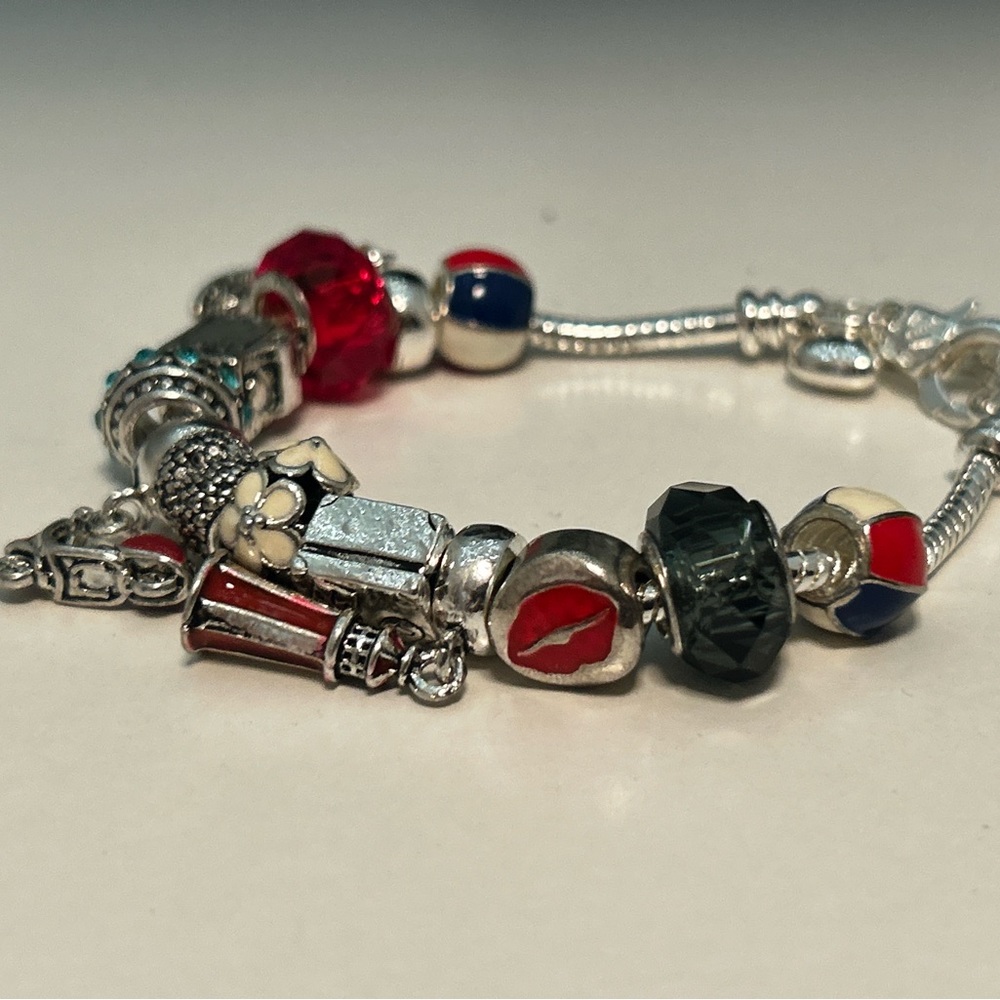 Bracelet - Picture 5 of 9